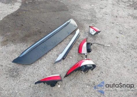 2021 Toyota Corolla Le z USA, uszkodzony, nr VIN 5YFEPMAE7MP177241